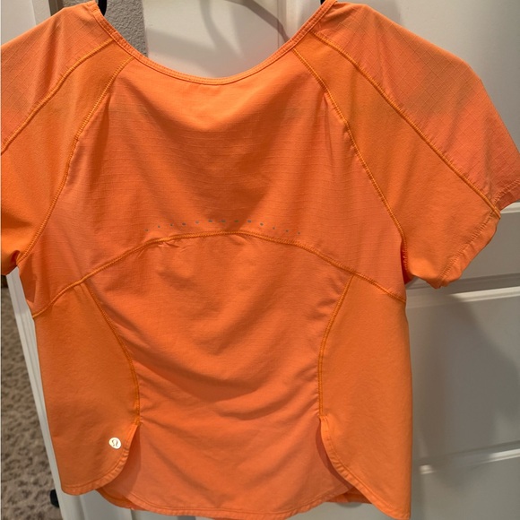 Lululemon - Picture 2 of 2